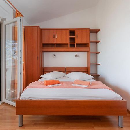 Apartments By The Sea Igrane, Makarska - 310 Стая снимка