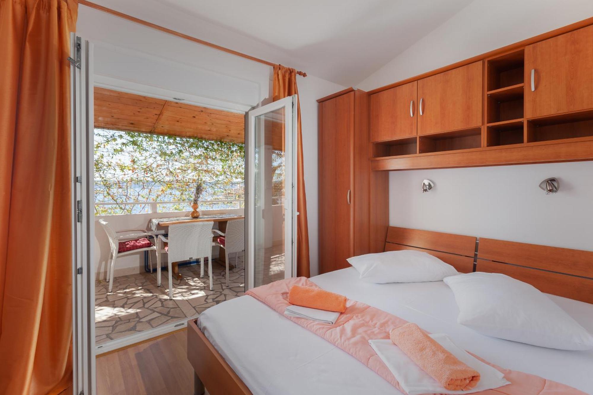 Apartments By The Sea Igrane, Makarska - 310 Стая снимка